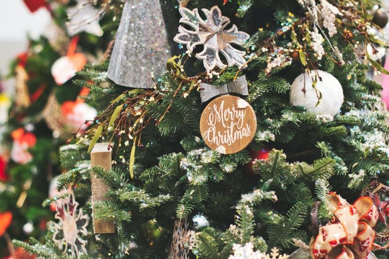 DIY Diffuser Ornaments Will Make Your Fake Christmas Tree Smell Like a Real One