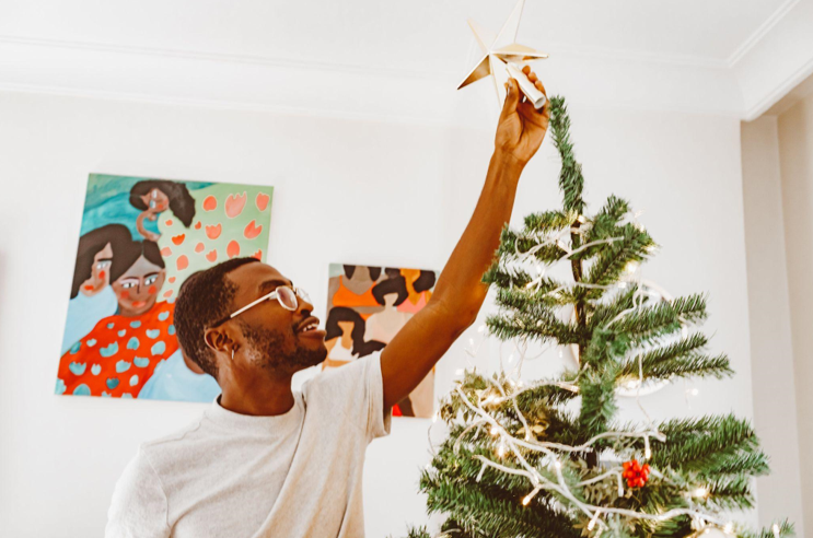 Embrace the Joy of a Pink Christmas Tree